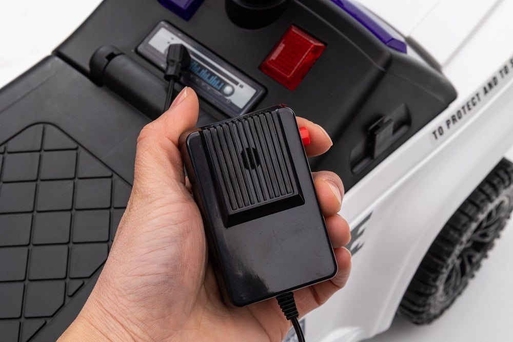 Police Push Car - With Flashing Lights, Siren & Working Walkie Talkie (White)