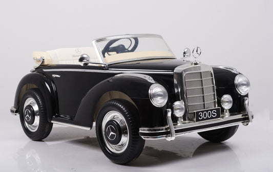 Licensed Mercedes-Benz 300S Classic 12V Kids Electric Car - Vintage Convertible with FM Radio