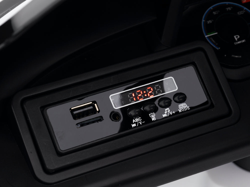 Licensed Audi RS e-tron GT 12V Kids Electric Car with Music Module (White)